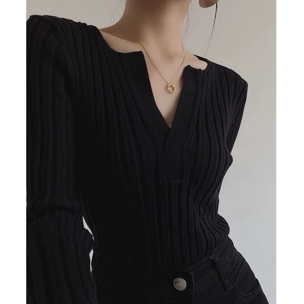 Black V Neck Sweater Top Size M Brand New